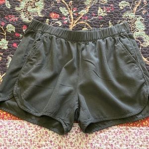 Madewell pull on shorts